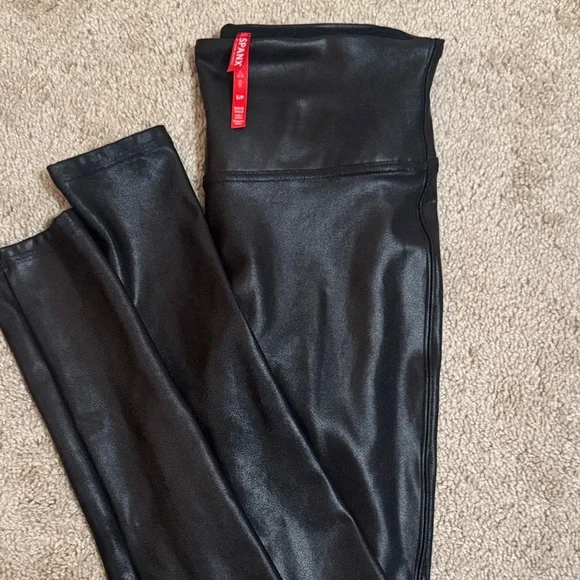 SPANX faux leather Leggings - Picture 5 of 7